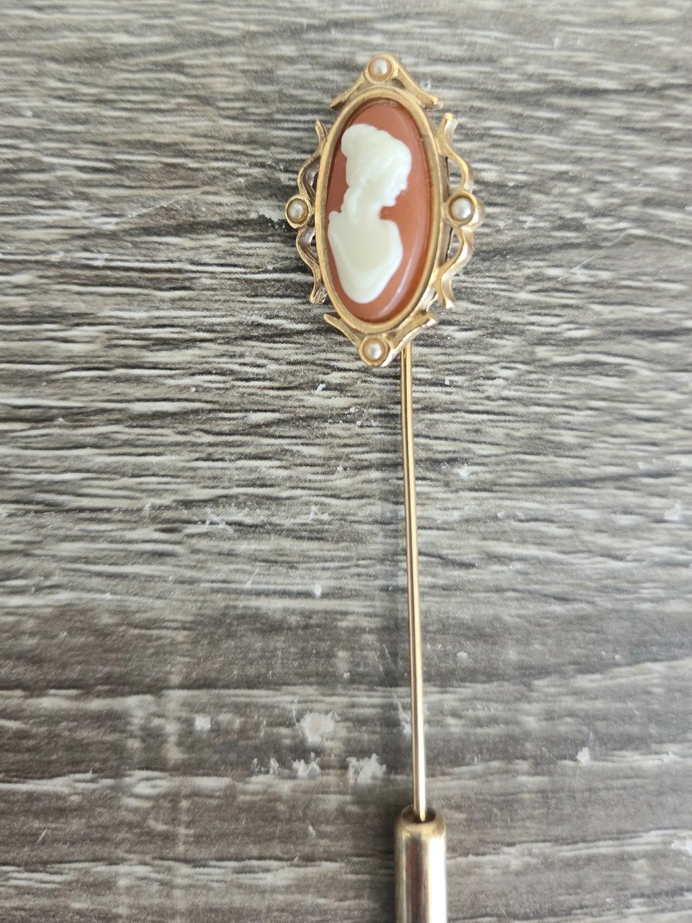 Vintage 1978 Avon Cameo Stickpin Stick Hat Pin Tiny Faux Pearl Accents.